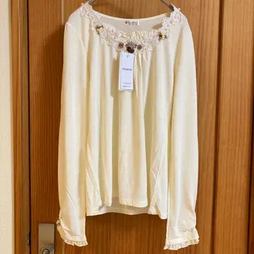 새상품 axes femme 비주 탑 장미 풀오버 티셔츠 긴팔