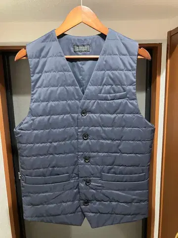 BARNEY'S NEW YORK 네이비 퀼팅 베스트