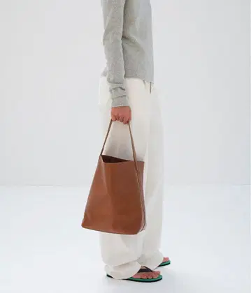 [새상품] 택 포함 미사용 오라리 아에타 백