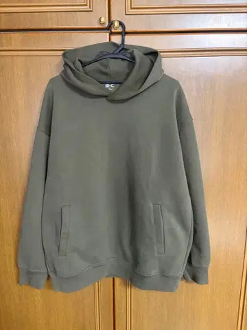 유니클로 C 올리브 후드 부착 후드티 XL
