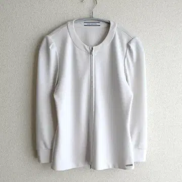 FOXEY NEW YORK 매트 스트레치 저지 노카라 자켓