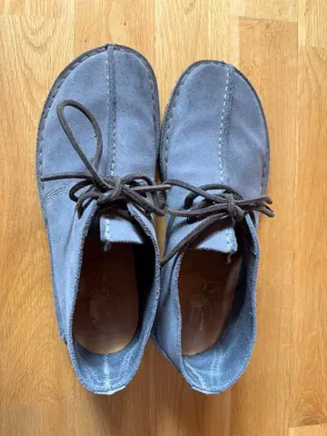 클락스 데저트 트렉 그레이