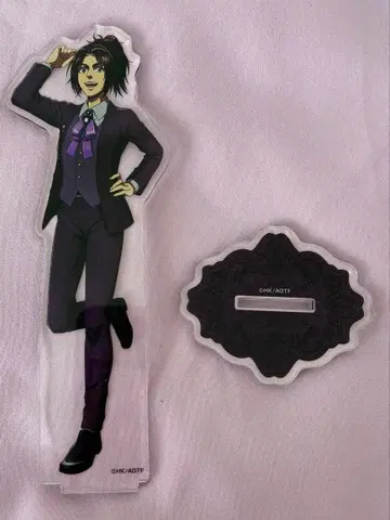 진격의 거인 한지 조에 아크릴 스탠드 파티 수트 ver. 돈키