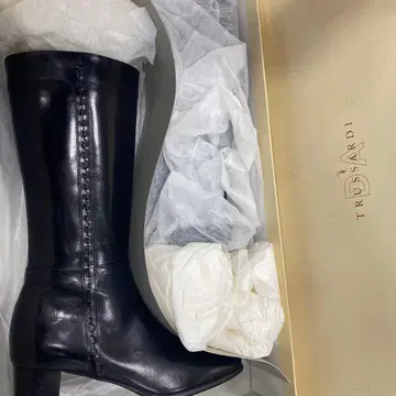 트루사르디 가죽 부츠 23.5 새상품