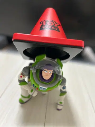 버즈 라이트이어 피규어 라이트