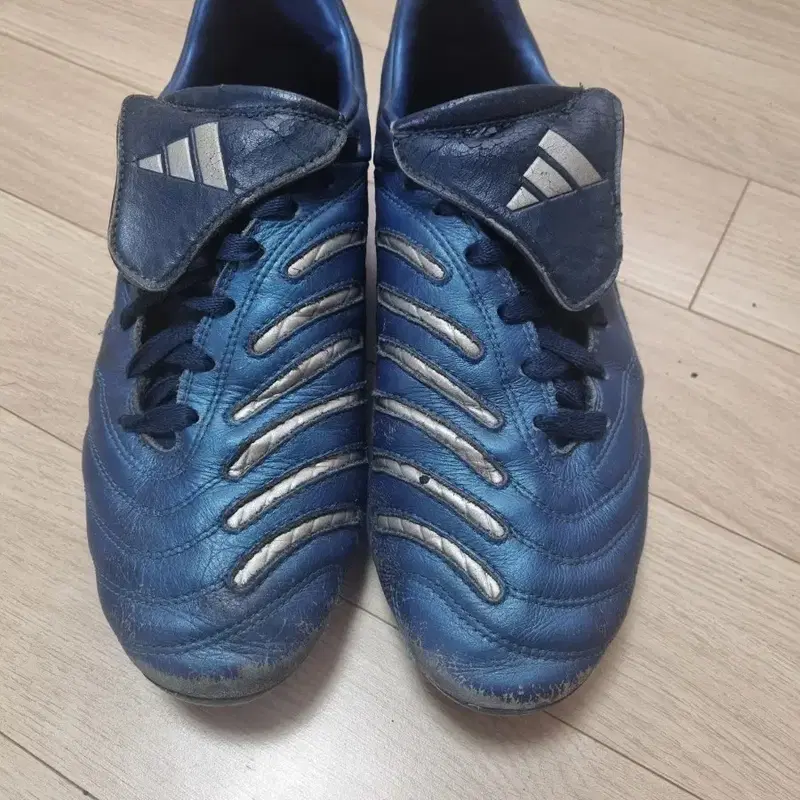 아디다스 프레데터 축구화 260
