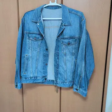 GU 라이트 블루 데님 자켓
