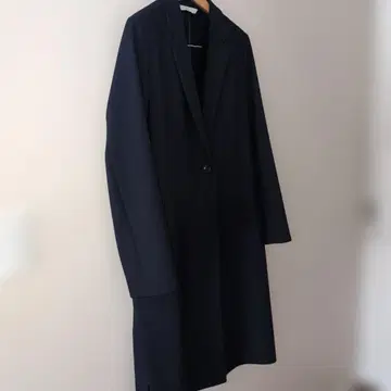 TIARA 네이비 롱 코트