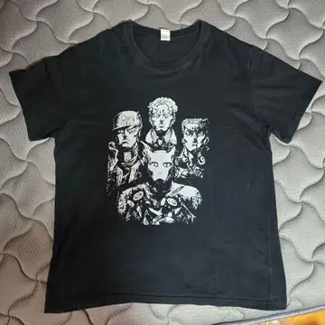 [ 익명 배송 ] T셔츠 죠죠의 기묘한 모험 QUEEN 패러디