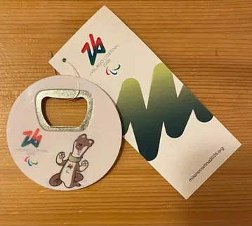 밀라노 코르티나 패럴림픽 마그넷 부착형 병따개 미로