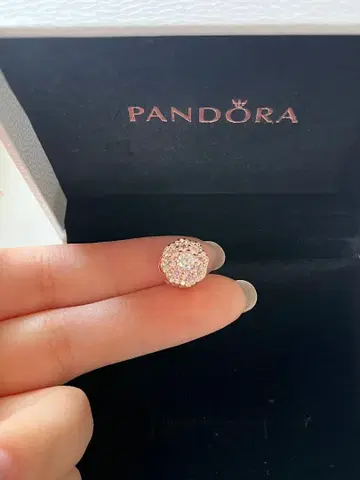 판도라 스톤 포함 로즈 골드 참