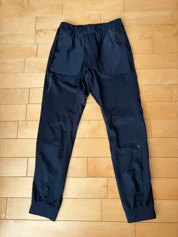 UNDER ARMOUR 조거 팬츠 봄/여름용