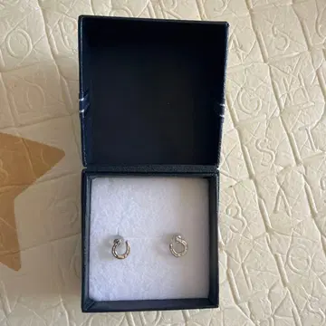 LIEGE 실버 후프 귀걸이 박스 포함