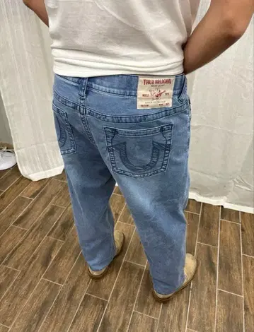 TRUE RELIGION 라이트 블루 데님 36 swag archive