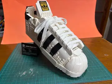 레고 아이콘 10282 아디다스 오리지널스 슈퍼스타 완성품