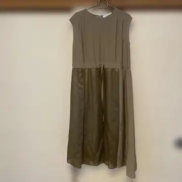 엘레트리 프렌치 슬리브 원피스