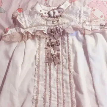 리즈리사 3개 리본 하트 초커 블라우스 핑크 LIZLISA