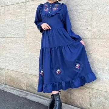 axes femme 포에틱 블로킹베리 원피스 네이비 딸기