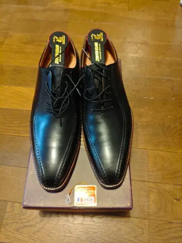 미사용 새상품 스코치 그레인 드레스 슈즈 블랙