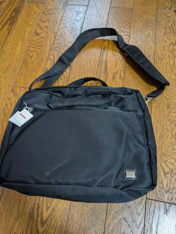 블랙 나일론 비즈니스 백, 미키하우스 T셔츠 포함