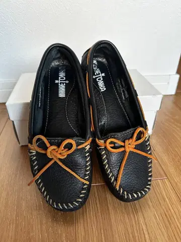 미네통카 Minnetonka 천연 가죽 블랙 가죽 모카신