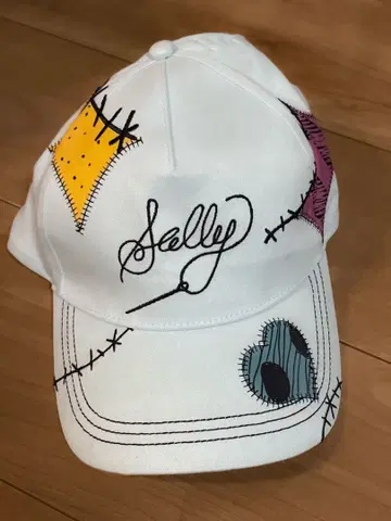 샐리 나이트메어 캡