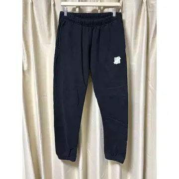 UNDEFEATED 언디피티드 스웨트 팬츠 블랙