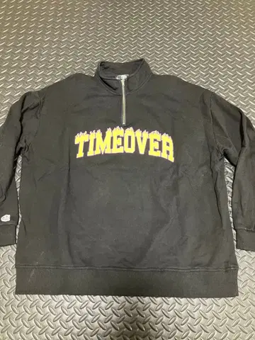 A'gem 하프 지퍼 트레이닝복