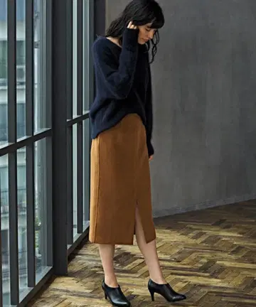 KFC 비버 타이트 롱 스커트