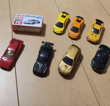 토미카 LFA 우라칸 아벤타도르 덤 GT-R 테스타로사