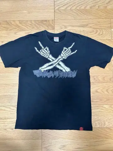 맥시멈 더 호르몬 메탈 포즈 티셔츠 M 사이즈