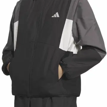 새상품 아디다스 윈드브레이커 로고 자수 자켓 여성용 M사이즈