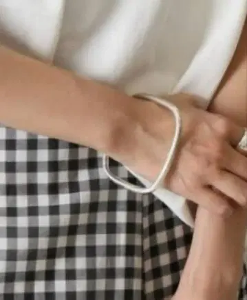 퍼즐 컬렉티브 스퀘어형 뱅글 프레임워크