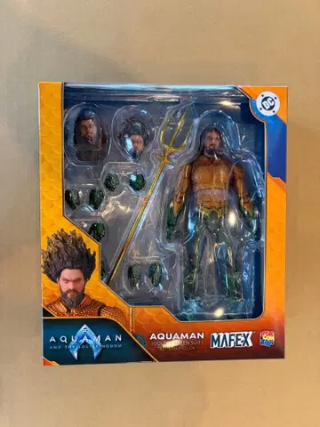 MAFEX No.267 AQUAMAN GOLD & GREEN SUIT b