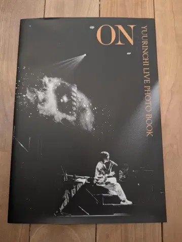 YUURINCH LIVE PHOTO BOOK