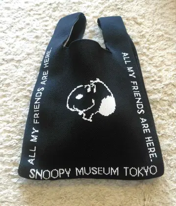 [새상품급] SNOOPY 스누피 뮤지엄 니트 백 블랙 한정품