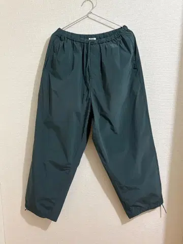 ATON NATURAL DYE AIR VENTILE OVER PANTS