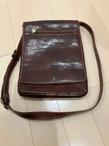 [천연 가죽] 이탈리아제 가죽 숄더백 사코슈 브라운 사선 크로스백