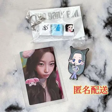 르세라핌 KAZUHA 멜로크로 핀 배지 트레이딩 카드 키링