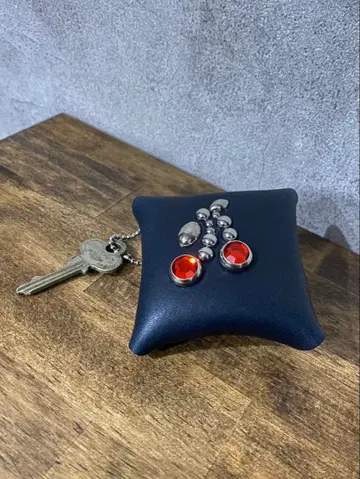 023 천연 가죽 놋쇠 스퀘어형 코인 케이스 키링 체리 HTC