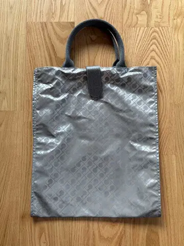 새상품급 GHERARDINI 게라르디니 그레이 핸드백 소프티