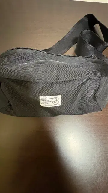 JAM HOME MADE NONMETAL 바디백 블랙