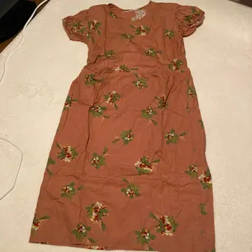 핑크하우스 딸기 부케 패턴 반팔 A라인 원피스 오렌지 계열