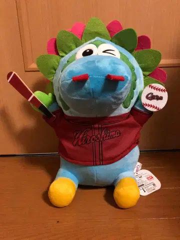 히로시마 도요카프 슬라이리 BIG 봉제 인형 ~윙크~