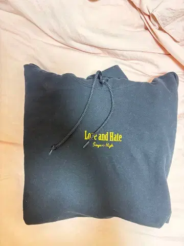 싱어즈하이 Love and Hate 후드티