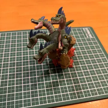 드래곤 퀘스트 야마타노오로치 피규어