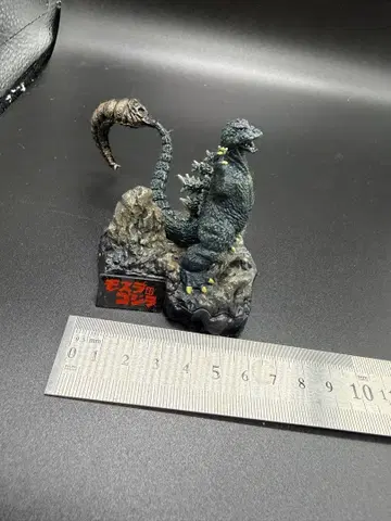 모스라 대 고질라 피규어