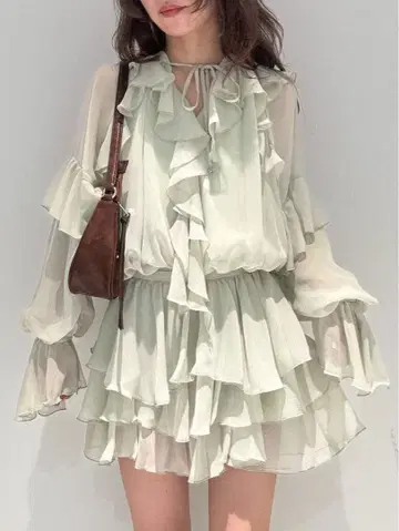 릴리 브라운 드레이프 프릴 셋업 민트