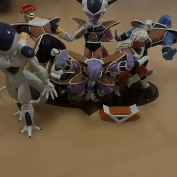 드래곤볼 프리저 기뉴 특전대 우주선 피규어 세트