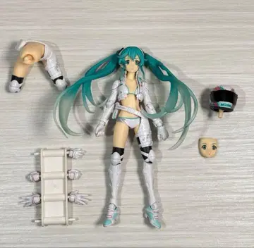 figma 레이싱 미쿠 2014 EV MIRAI ver 피규어